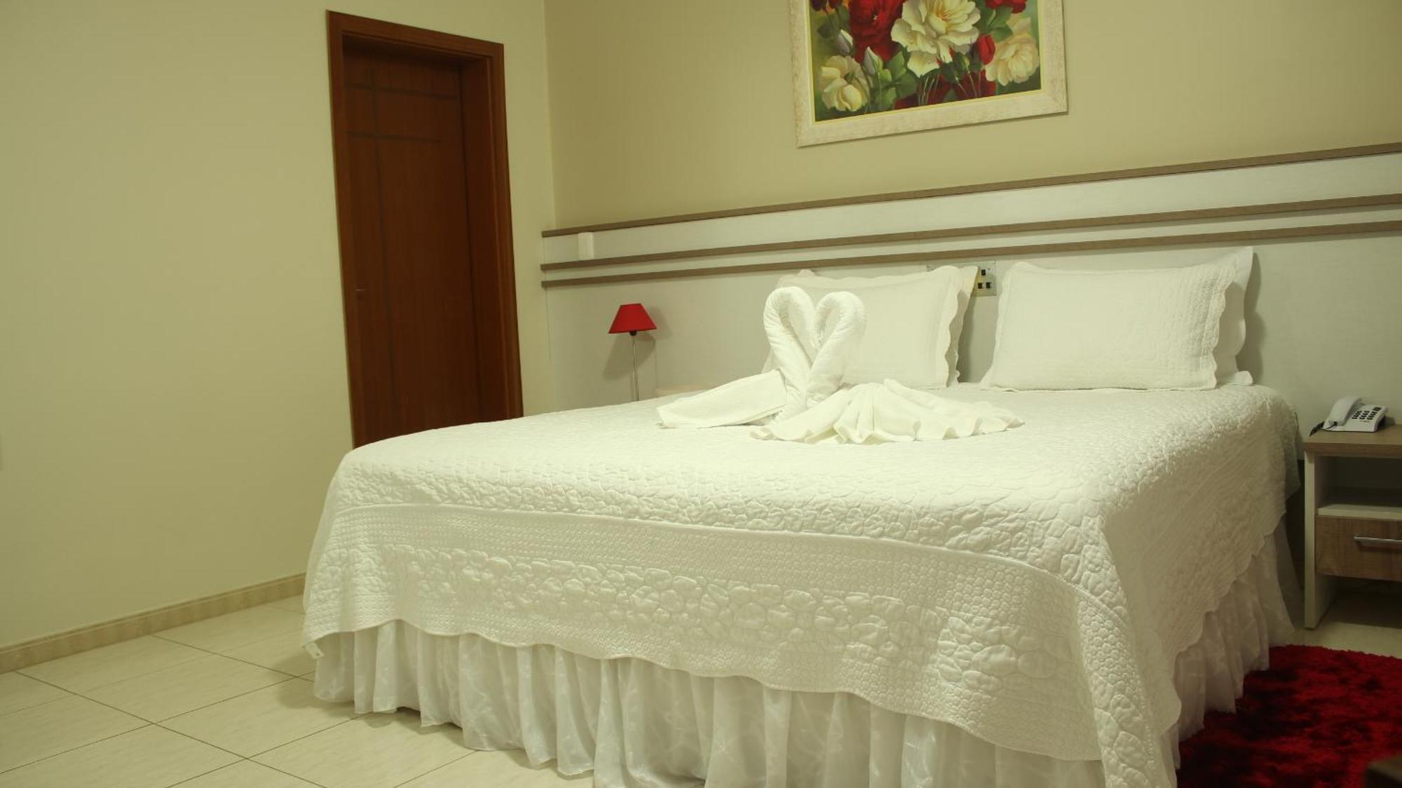 Hotel Dom Baroni Guarapuava Szoba fotó
