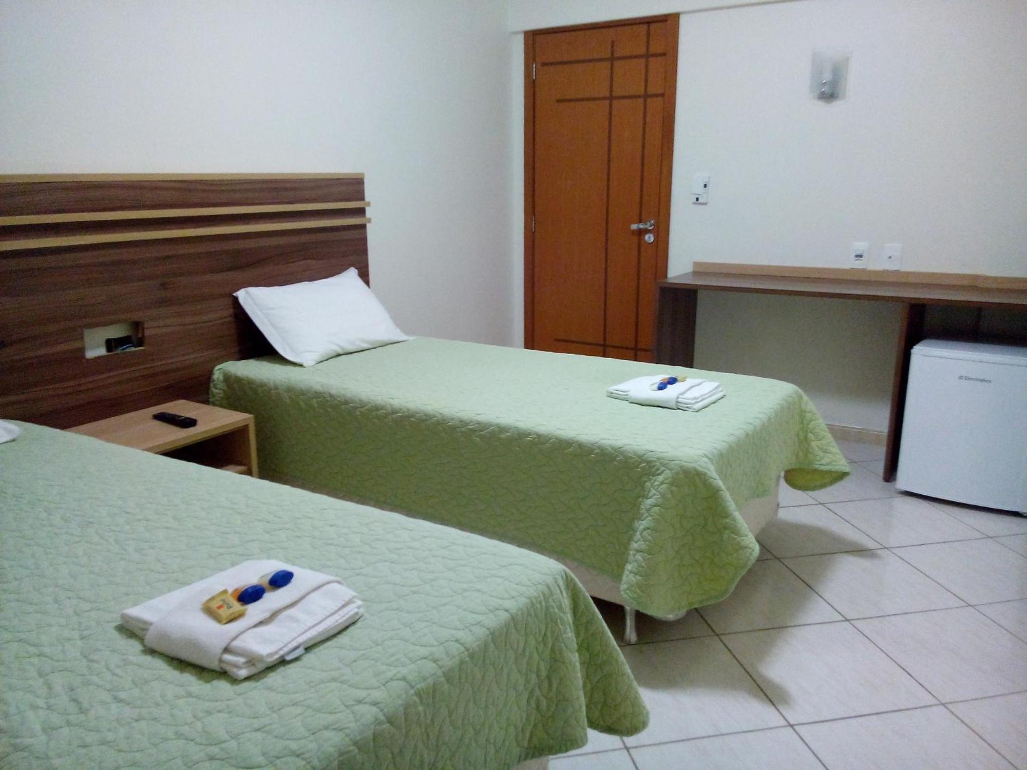 Hotel Dom Baroni Guarapuava Szoba fotó