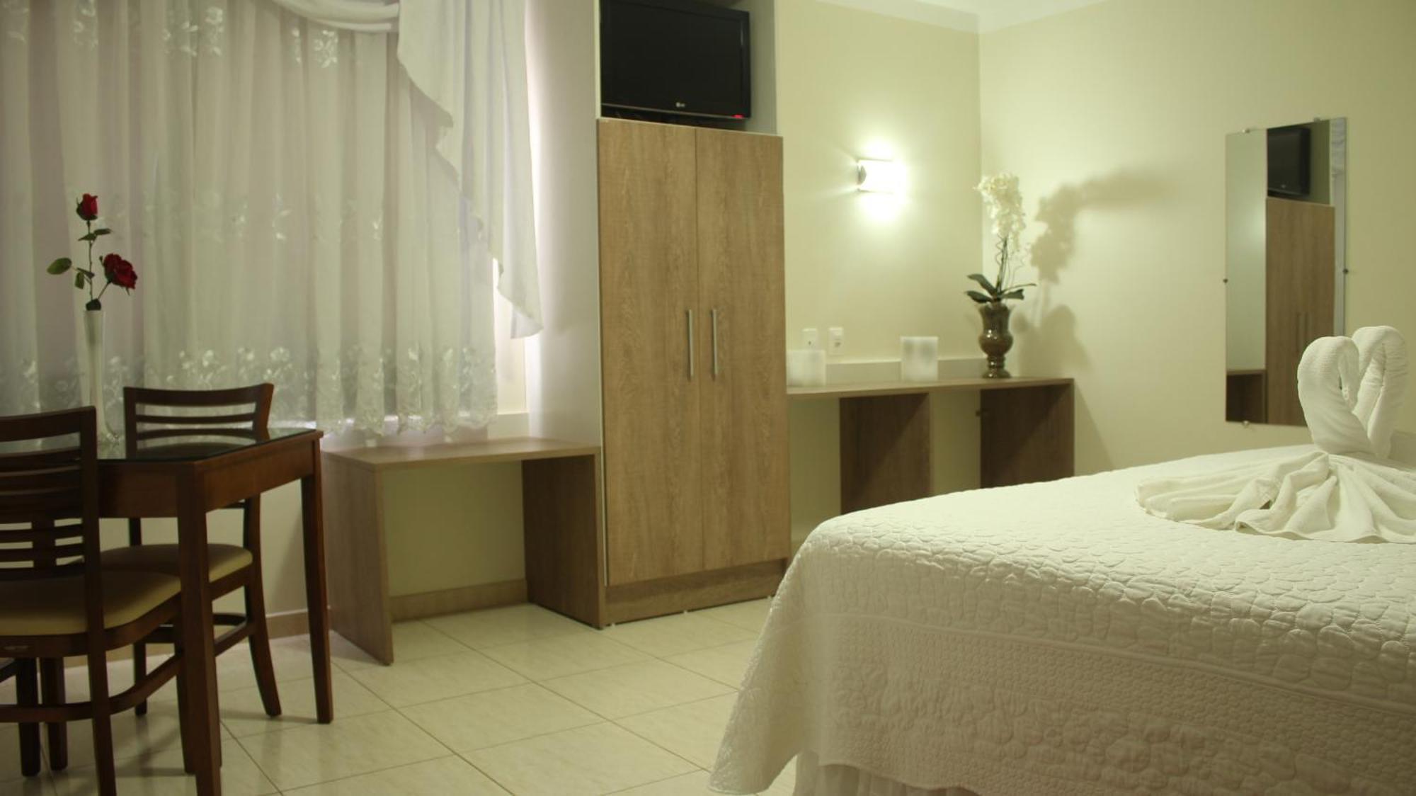 Hotel Dom Baroni Guarapuava Szoba fotó